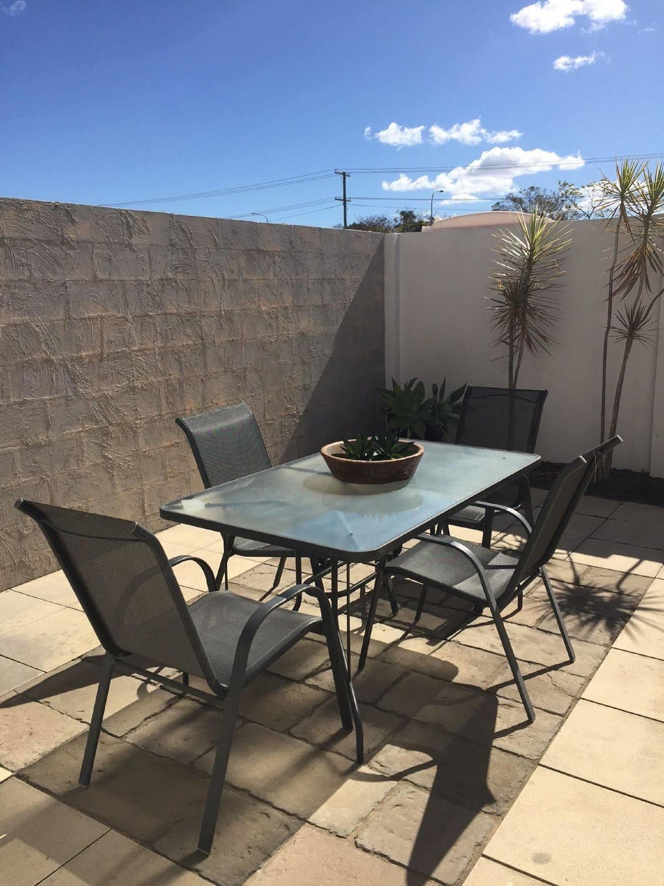 Alexandra Apartments Bundaberg Eksteriør billede